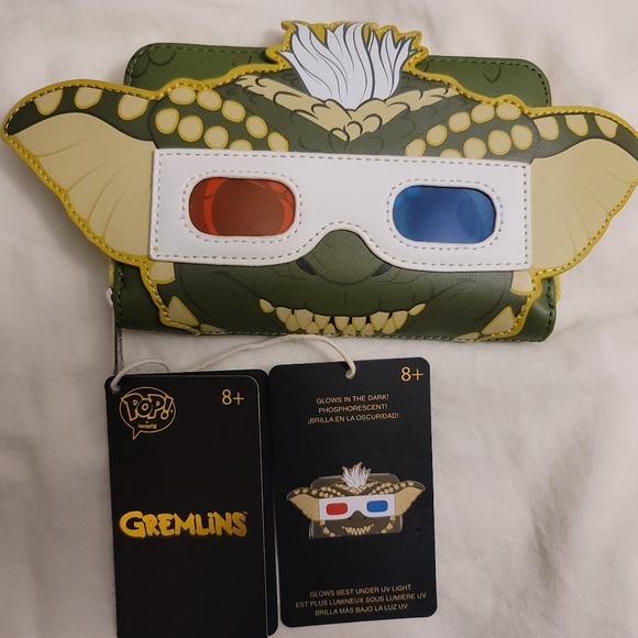 Gremlins Pop! Loungefly Green Gremlin Glow-in-the-Dark Zip-Around Wallet - Picture 2 of 7